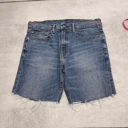 Mens Levi’s jorts W34