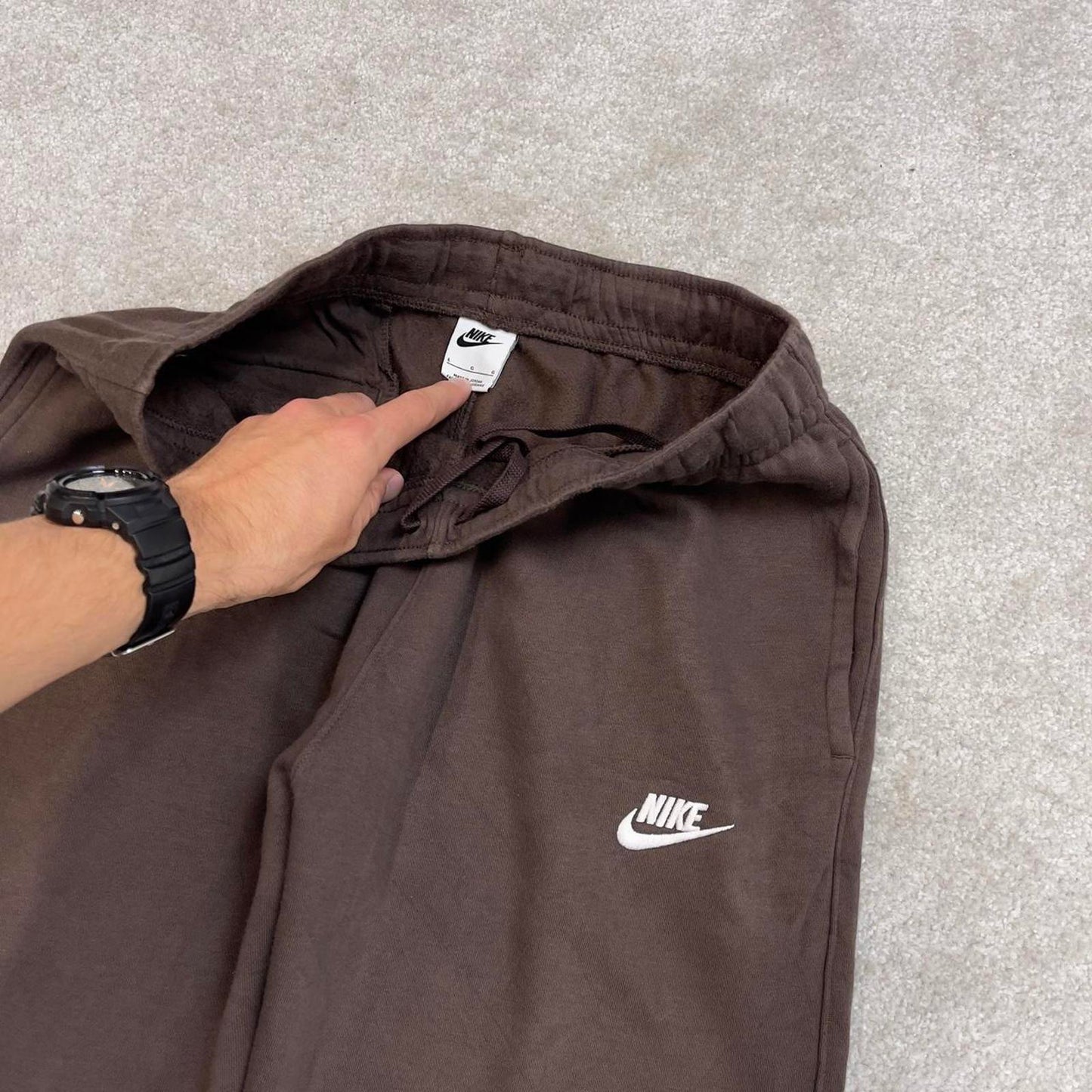 Brown Nike joggers Large y2k style sportswear track pants embroidered logo
