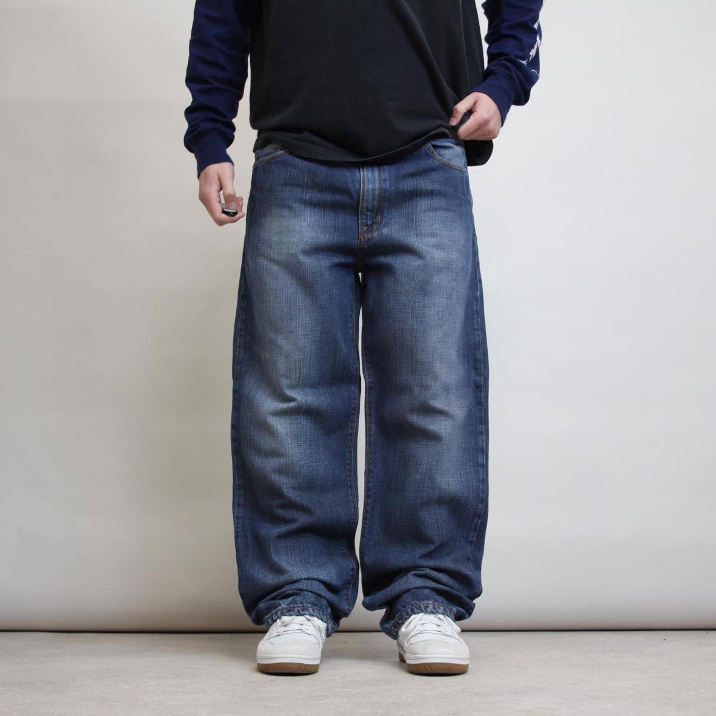 Blue DKNY jeans W38 L32
