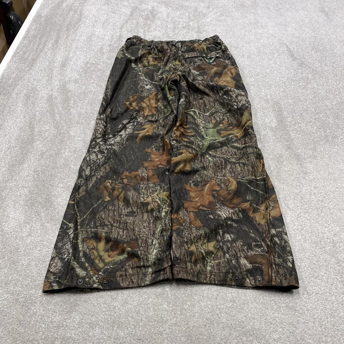 Vintage baggy camo cargo pants green Remington Mossy Oak tree camouflage fleece cargos