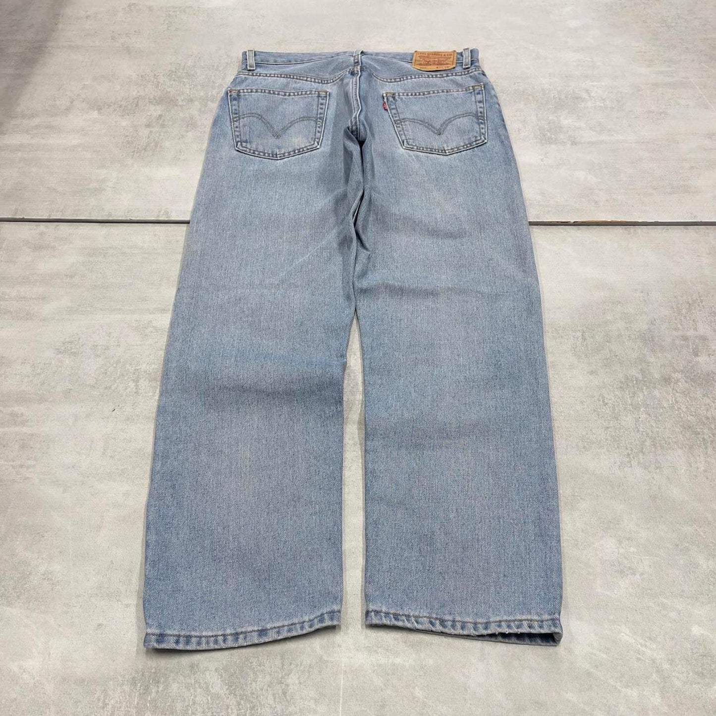 Blue Levis 505 jeans W36L30 regular fit denim straight leg skate style pants