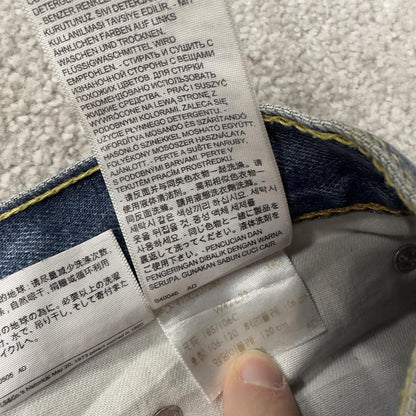 Baggy Levi’s 560 jeans y2k blue denim Levi’s wide leg skater 2000s style red tab logo pants
