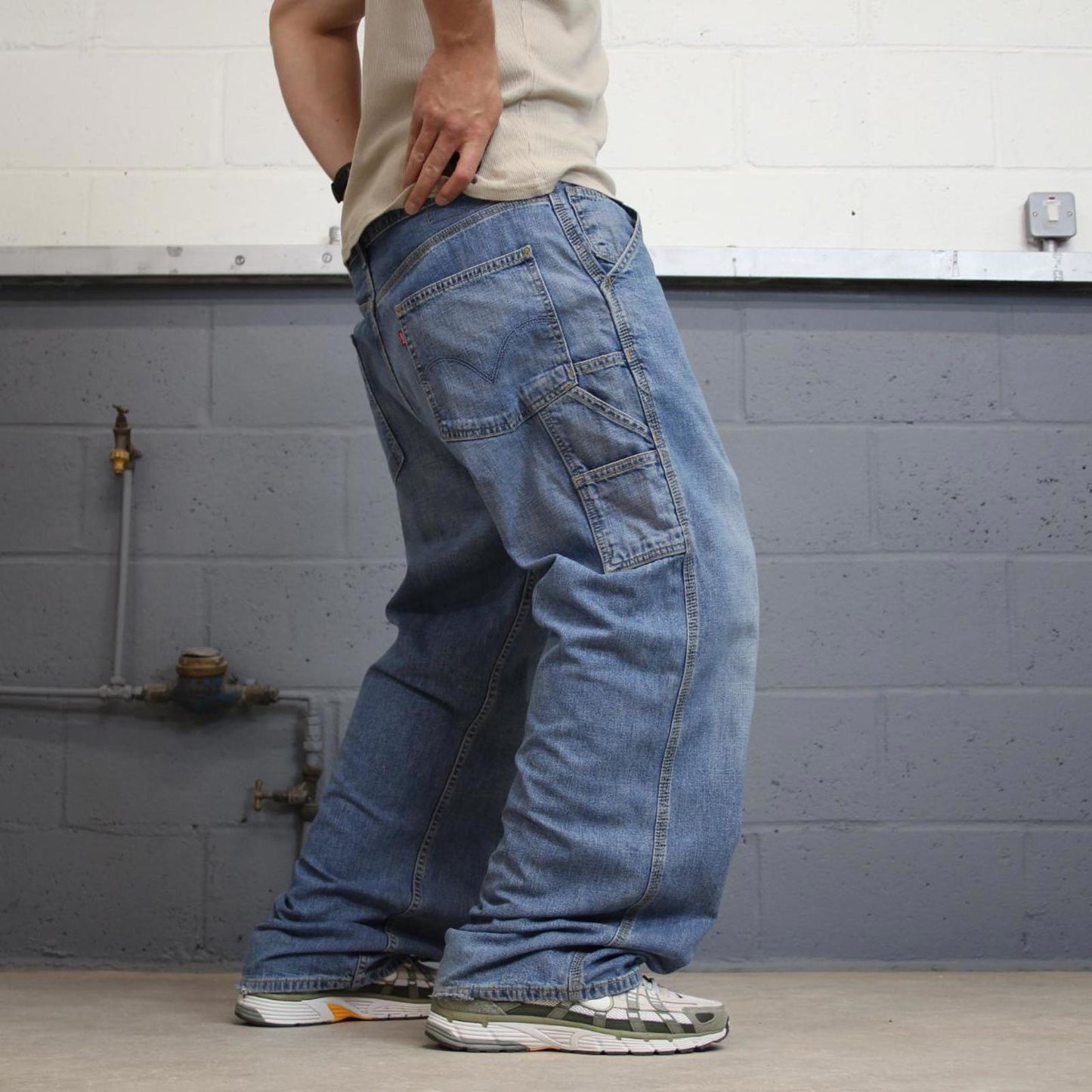 Blue baggy Levis carpenter jeans W38L31 loose skater thick denim 90s style cargos red tab logo