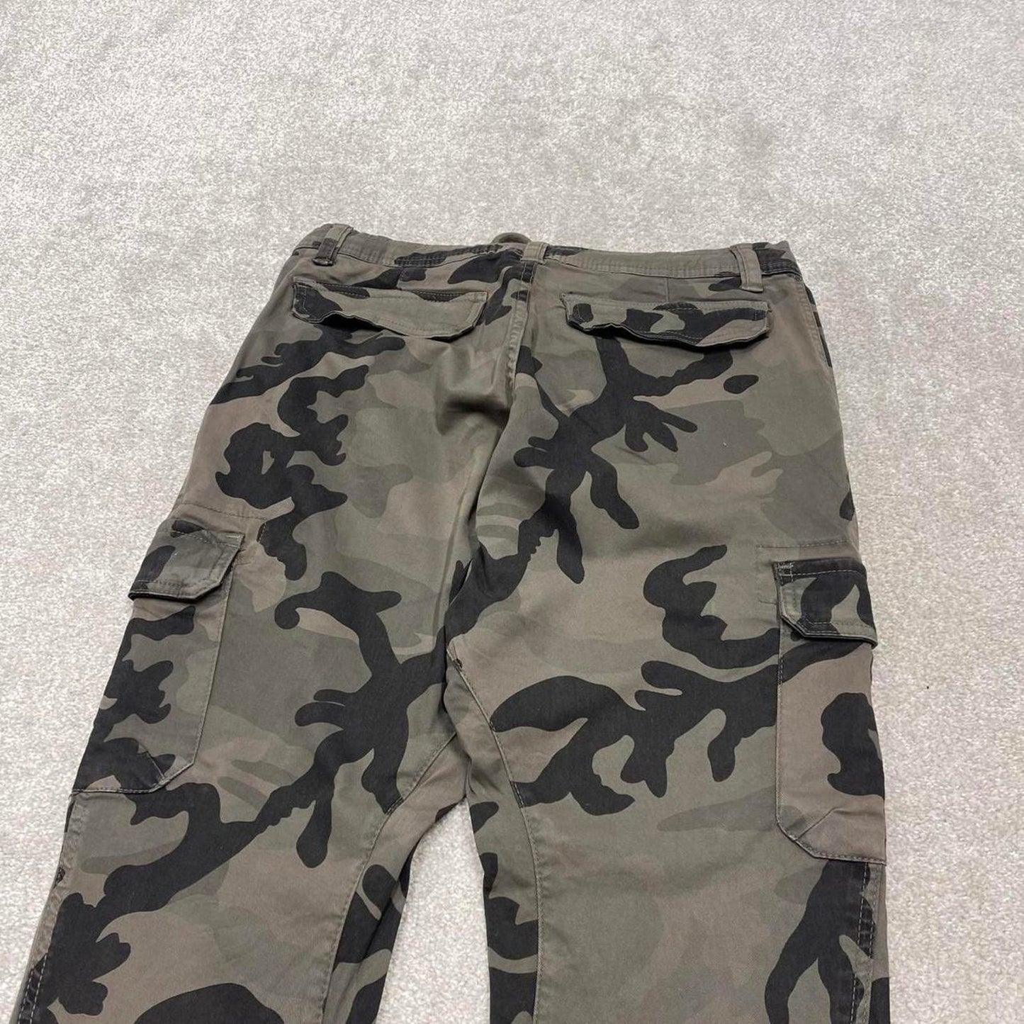 Y2K camo cargo pants khaki Urban classics camouflage cargo trousers utility cuffed legs