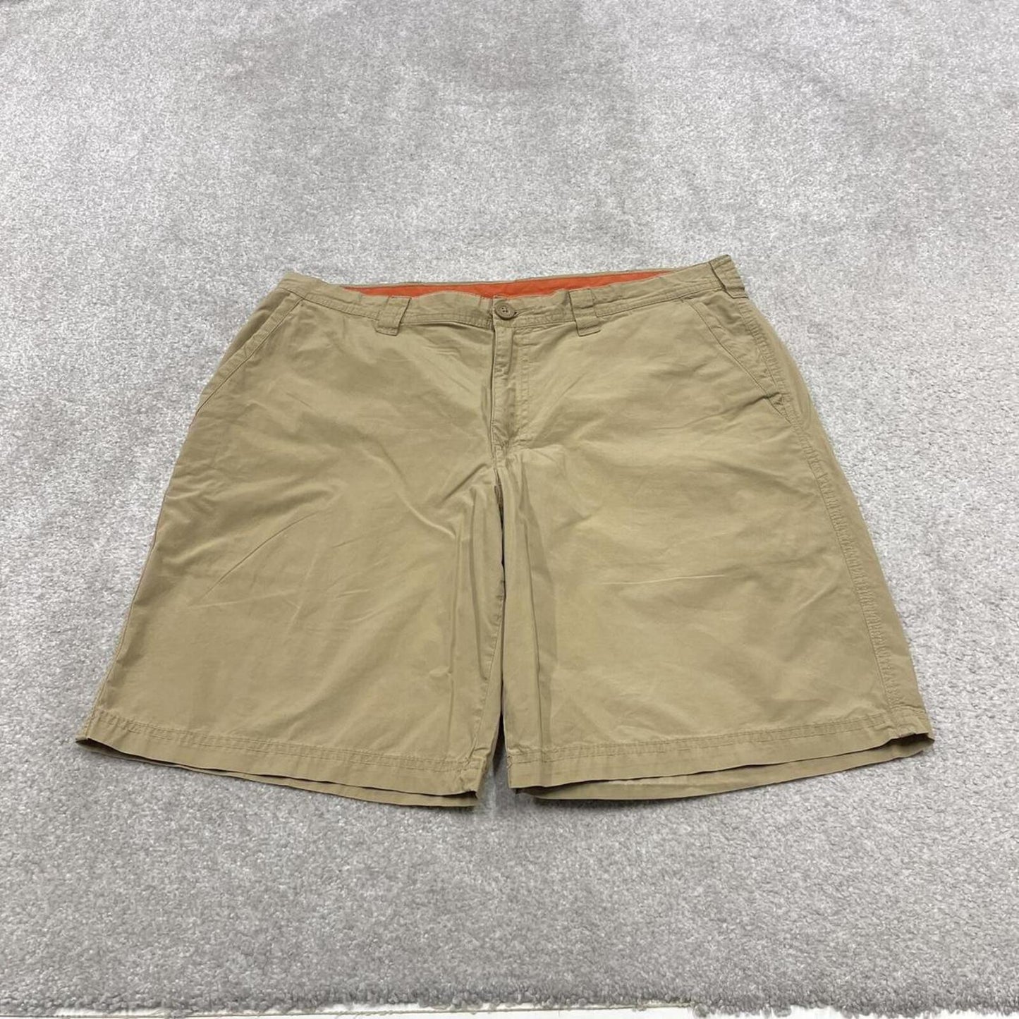 Columbia technical hiking shorts khaki Lightweight chino style summer shorts