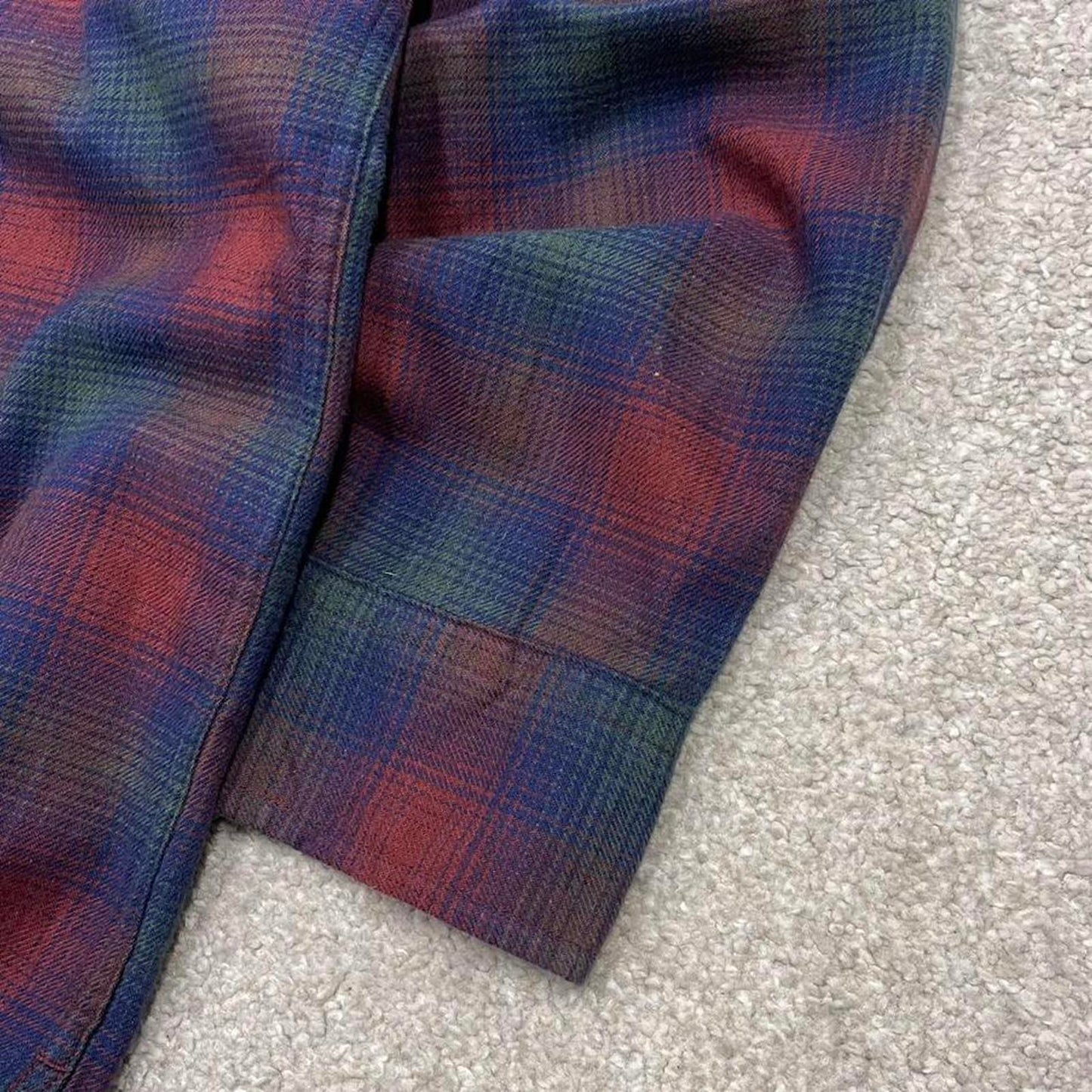 Y2K Levi’s checkered plaid flannel shirt red Long sleeve check button down