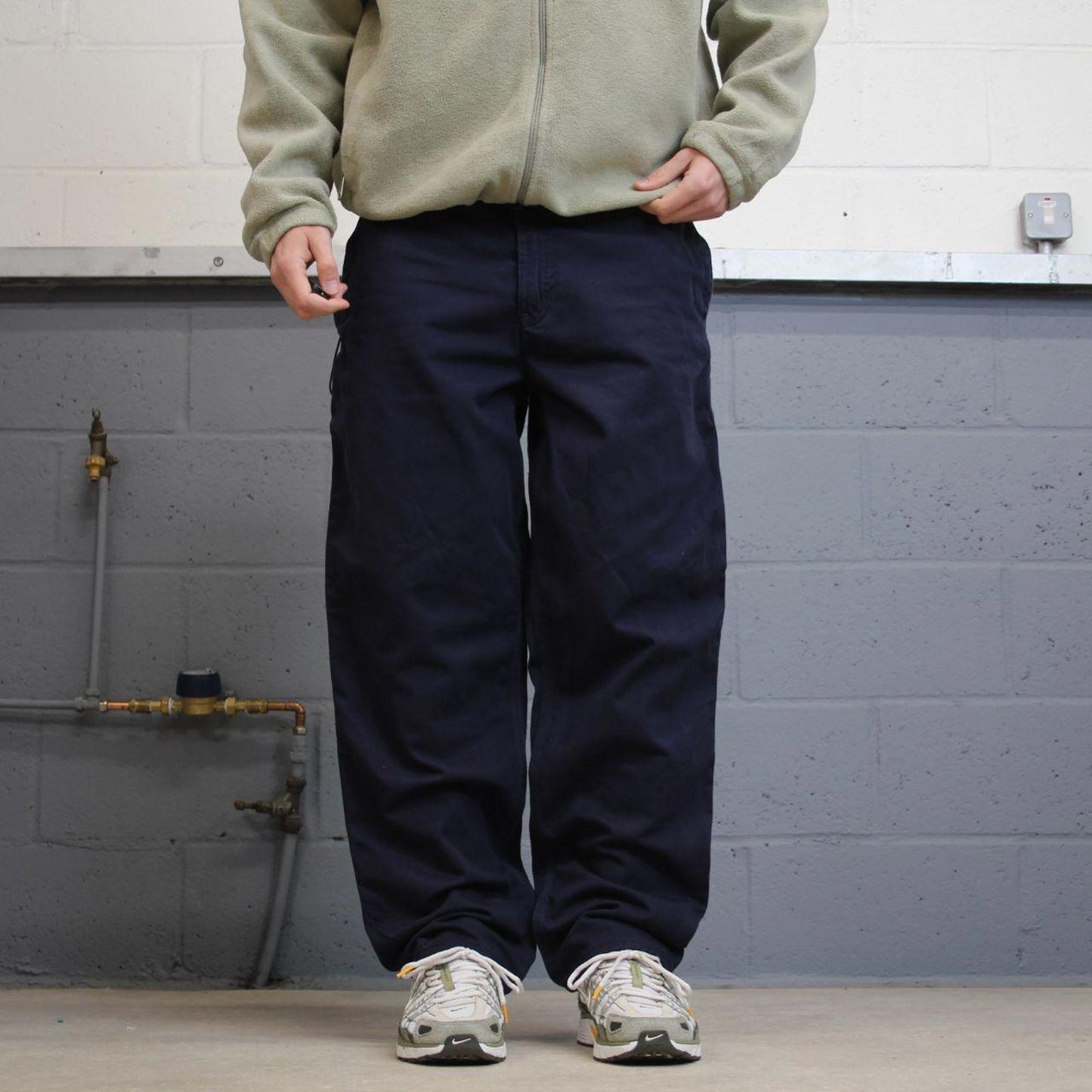 Y2K vintage Carhartt pants navy Loose leg skate style workwear pants