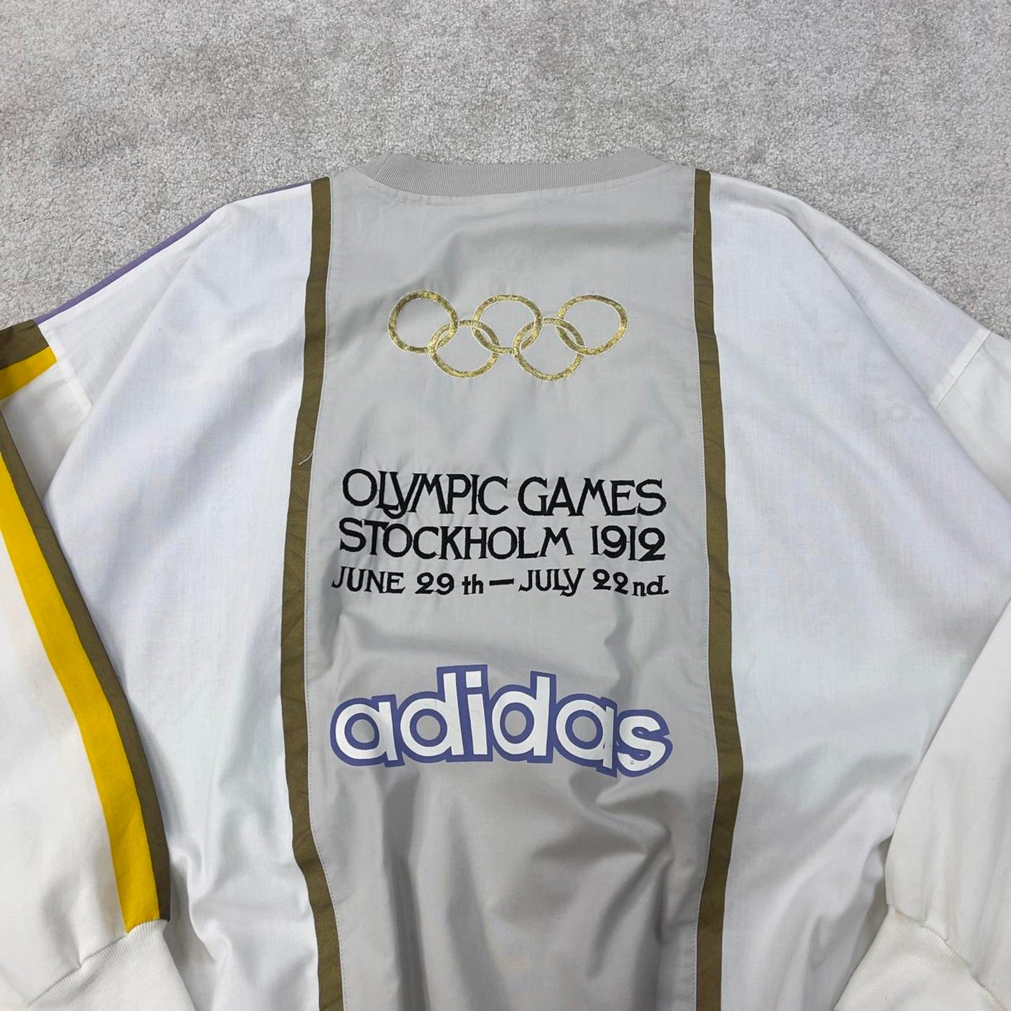 Vintage Adidas Olympics drill top Large embroidered Munchen 1972 design sweatshirt style pullover