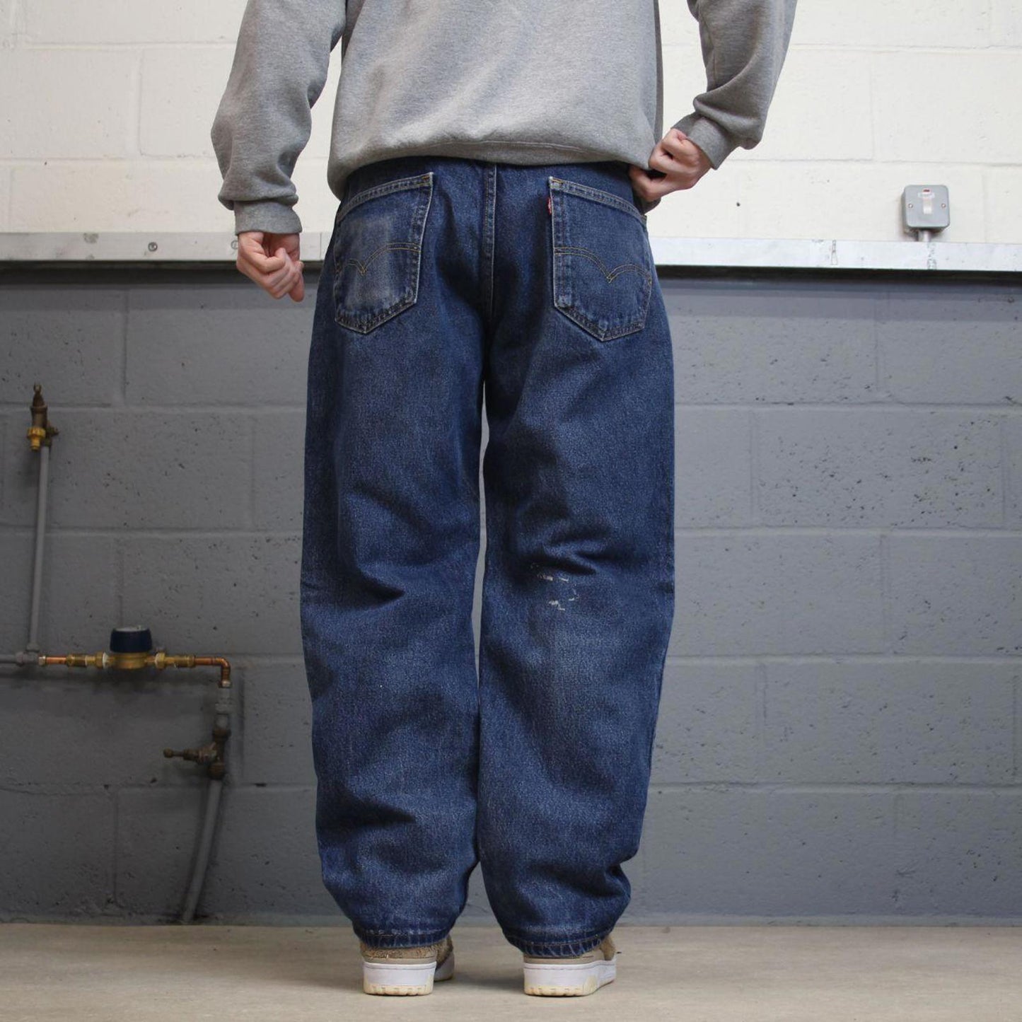 Y2K Levi’s 550 jeans loose fit blue Loose relaxed fit denim pants red tab logo