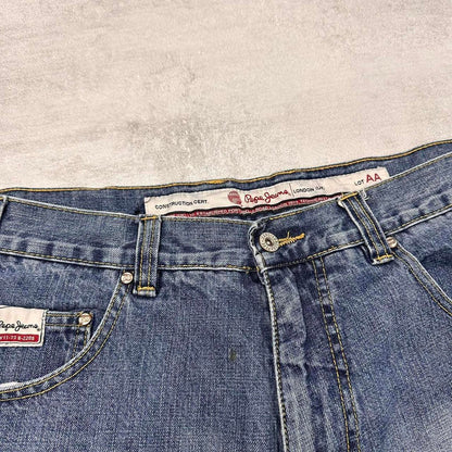 Baggy Pepe carpenter jorts W36