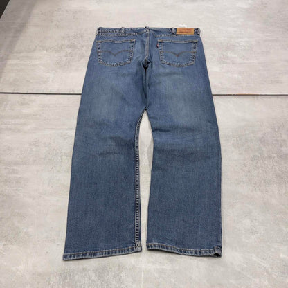 Blue Levis 505 jeans W38L30 blue loose straight leg y2k style pants red tab logo