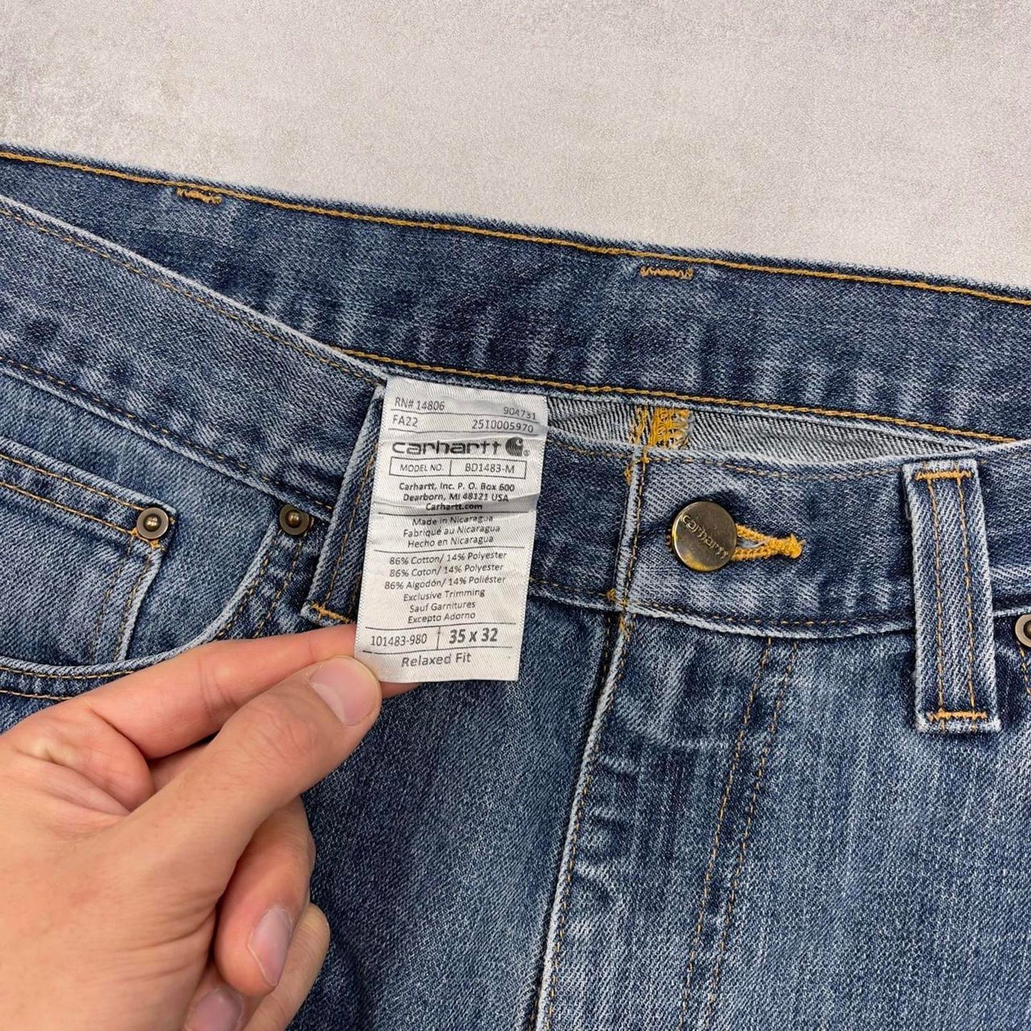 Blue Denim Carhartt jeans W35L32 90s style skater loose 5 pocket jeans