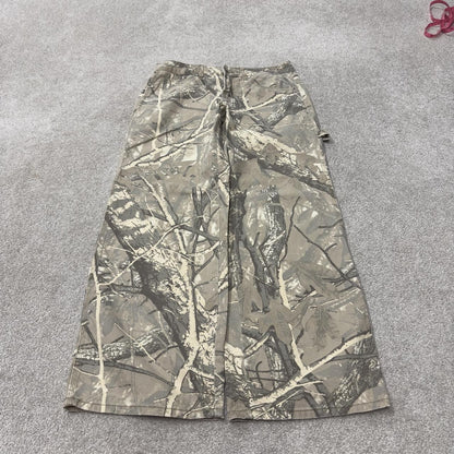 Women’s Baggy camo carpenter pants Y2K 9 green Love Soho loose leg camouflage utility trousers
