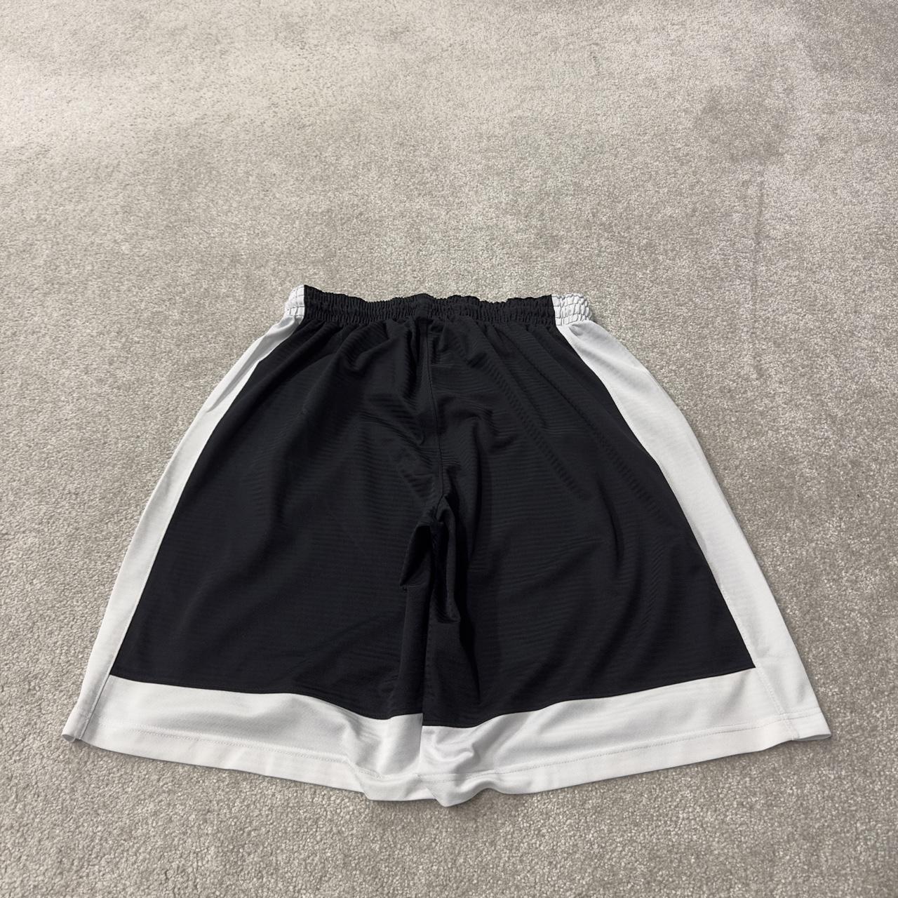 Nike baggy sports shorts y2k black Loose basketball style comfy floaty summer gym shorts