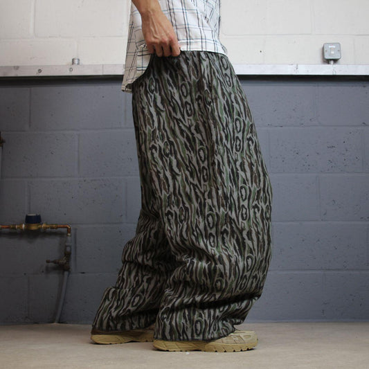 Vintage Realtree baggy camo pants XXXL grey Goretex Woolrich waterproof trousers