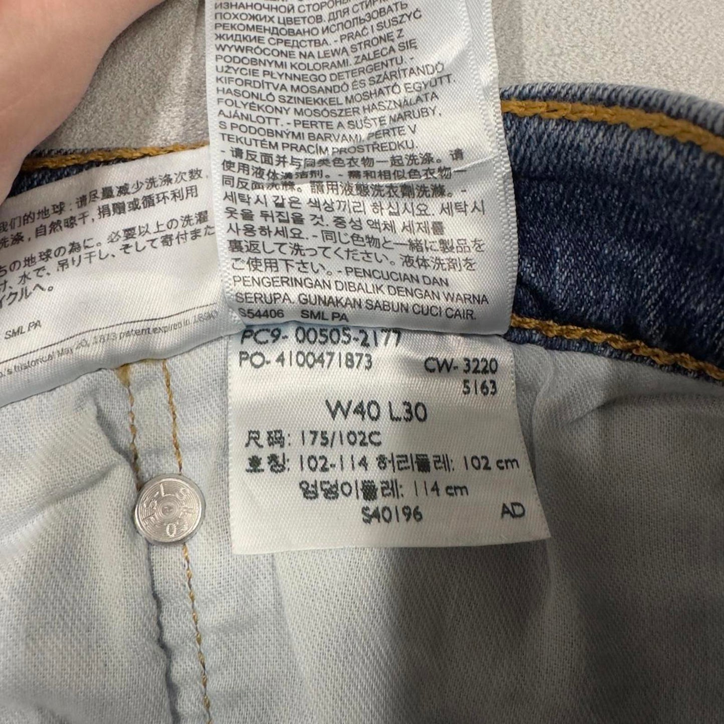 Blue Levis 505 jeans W40L26 blue straight leg y2k style pants red tab logo