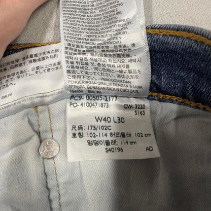Blue Levis 505 jeans W40L26 blue straight leg y2k style pants red tab logo