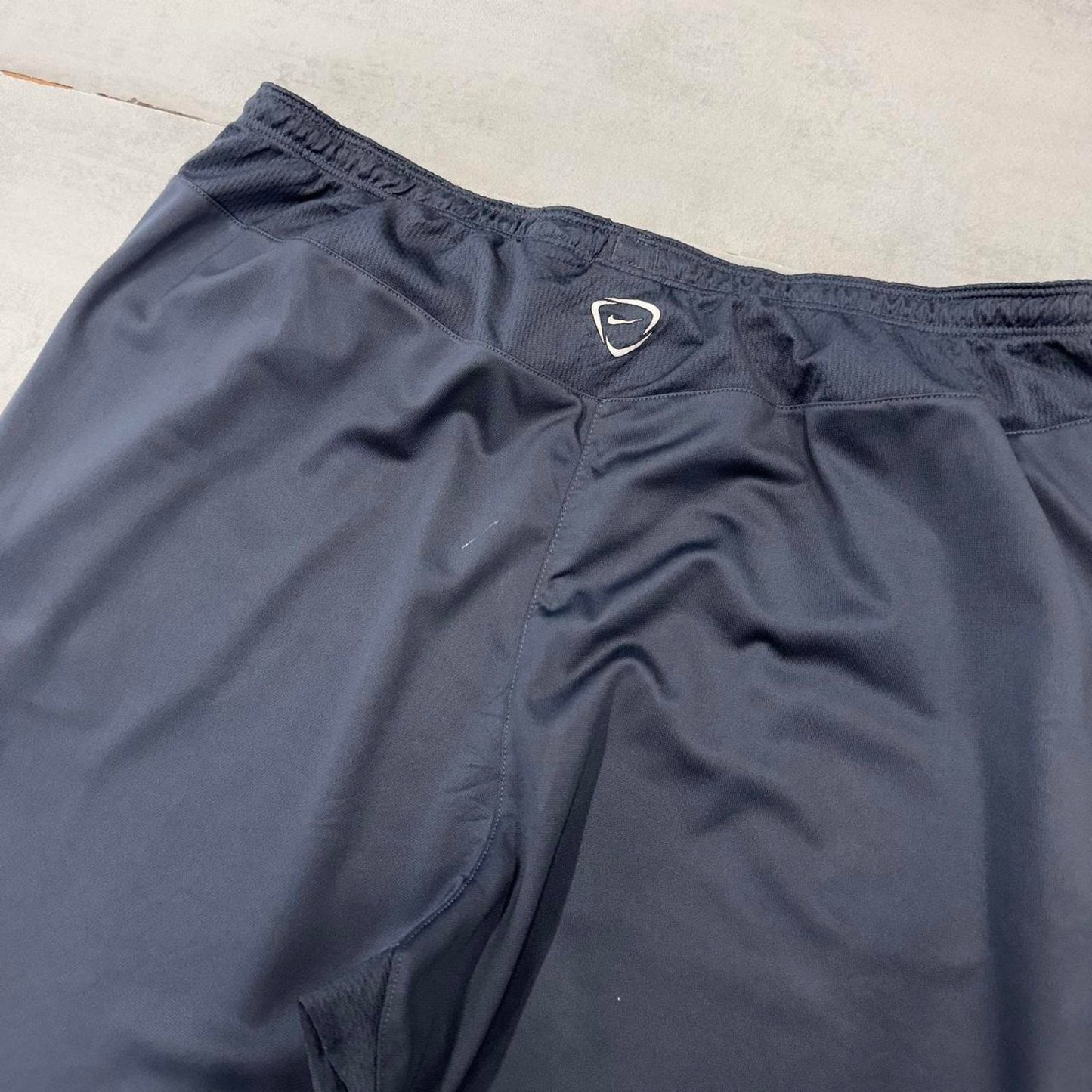 Nike Trackies XXL Grey y2k 00s style dri-fit joggers embroidered logo