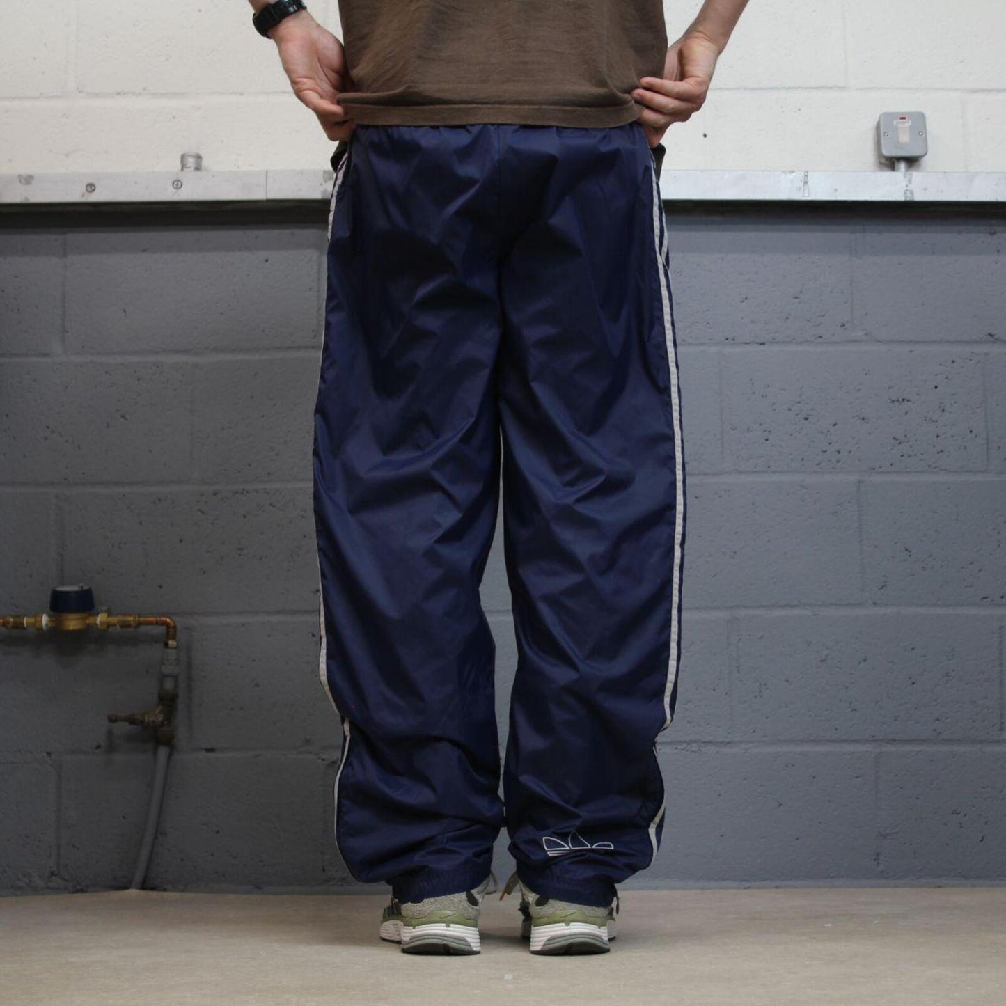 Adidas tracksuit bottoms loose leg navy Vintage mesh lined embroidered side stripe track pants