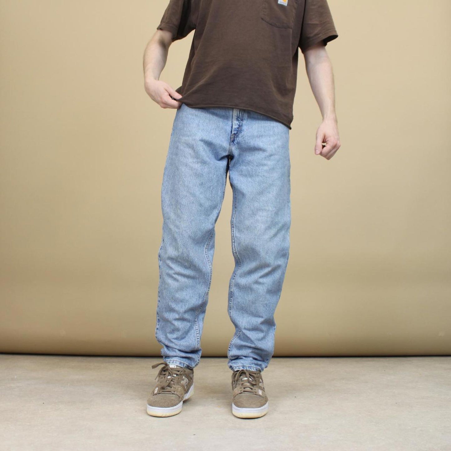 Blue Levi's 550 jeans, size 11