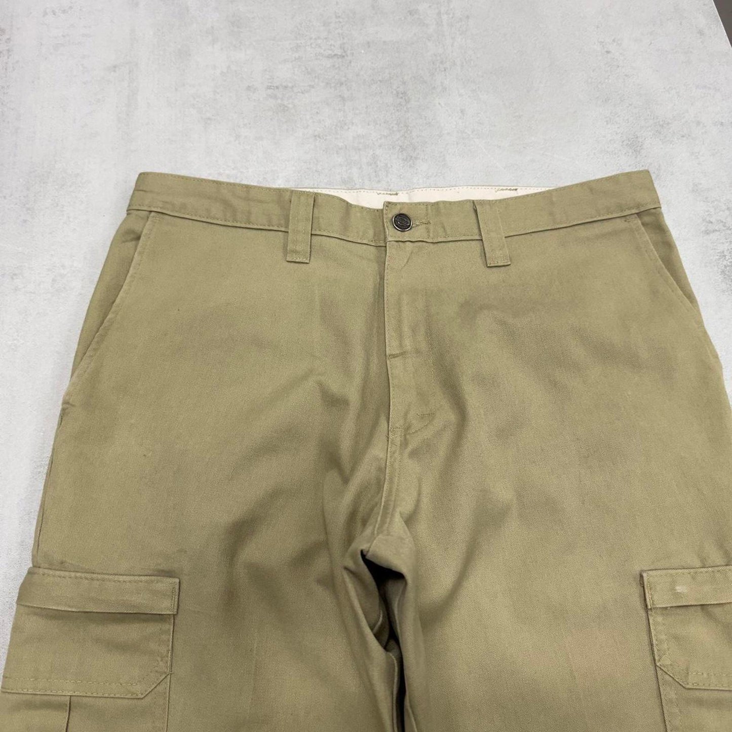 Dickies cargo trousers casual workwear W34L32 Khaki cargos y2k skater style pants utility streetwear