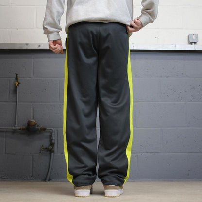 Nike Therma Fit Trackies Small Grey y2k 00s style loose leg joggers embroidered logo