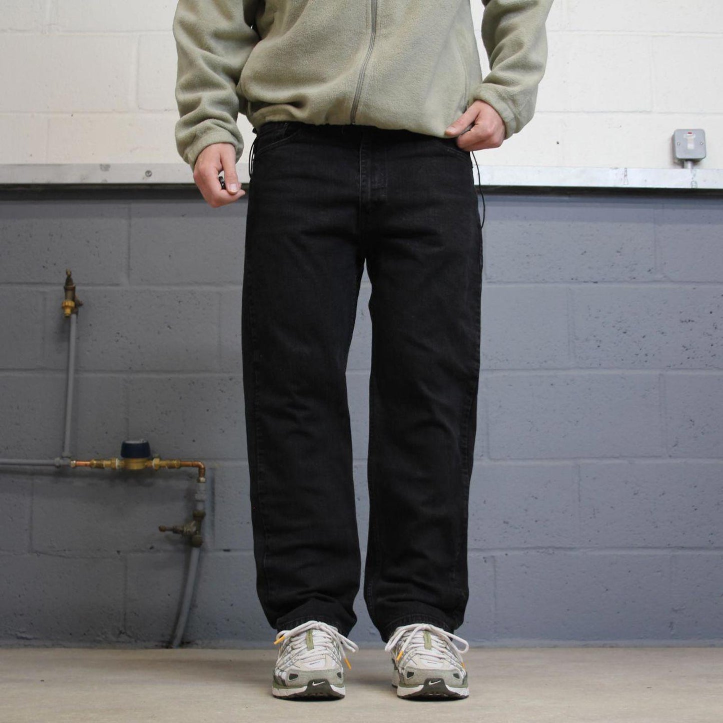 Vintage y2k Levis 505 jeans black Casual style 5 pocket straight leg denim pants
