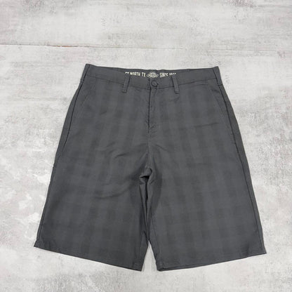 Checkered Dickies carpenter shorts W32