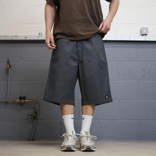 Y2K Dickies baggy cargo shorts skater style grey W40 Loose chino style shorts