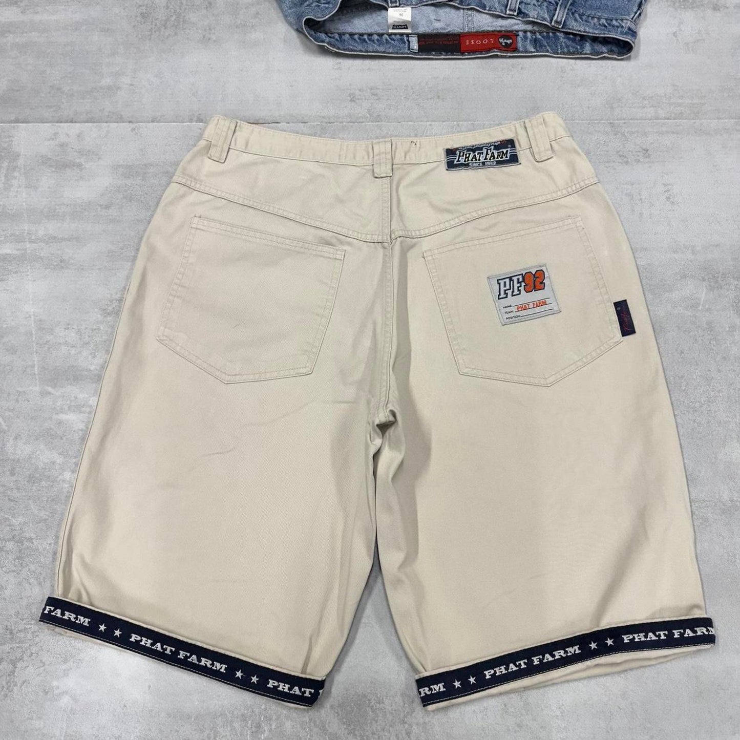 Baggy Phat Farm shorts W34 loose long 90s skater rollup tape detail shorts