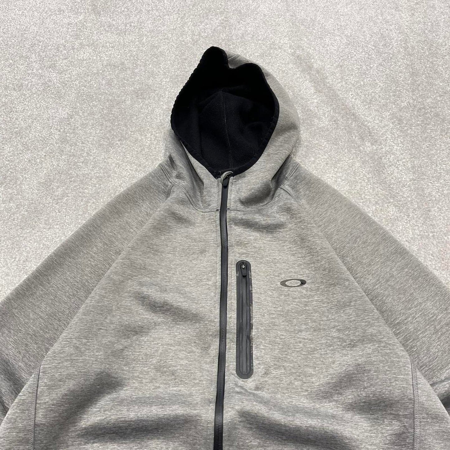 00s Oakley technical hoodie XL men's y2k style grey lightweight hooded performance tech top