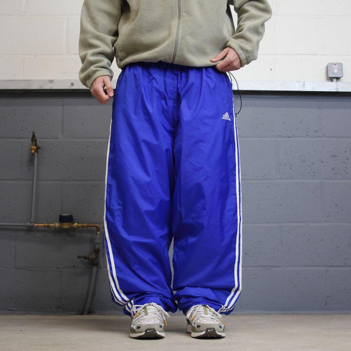 Vintage Y2K baggy Adidas tracksuit bottoms blue Wide-leg embroidered lined leg popper track pants