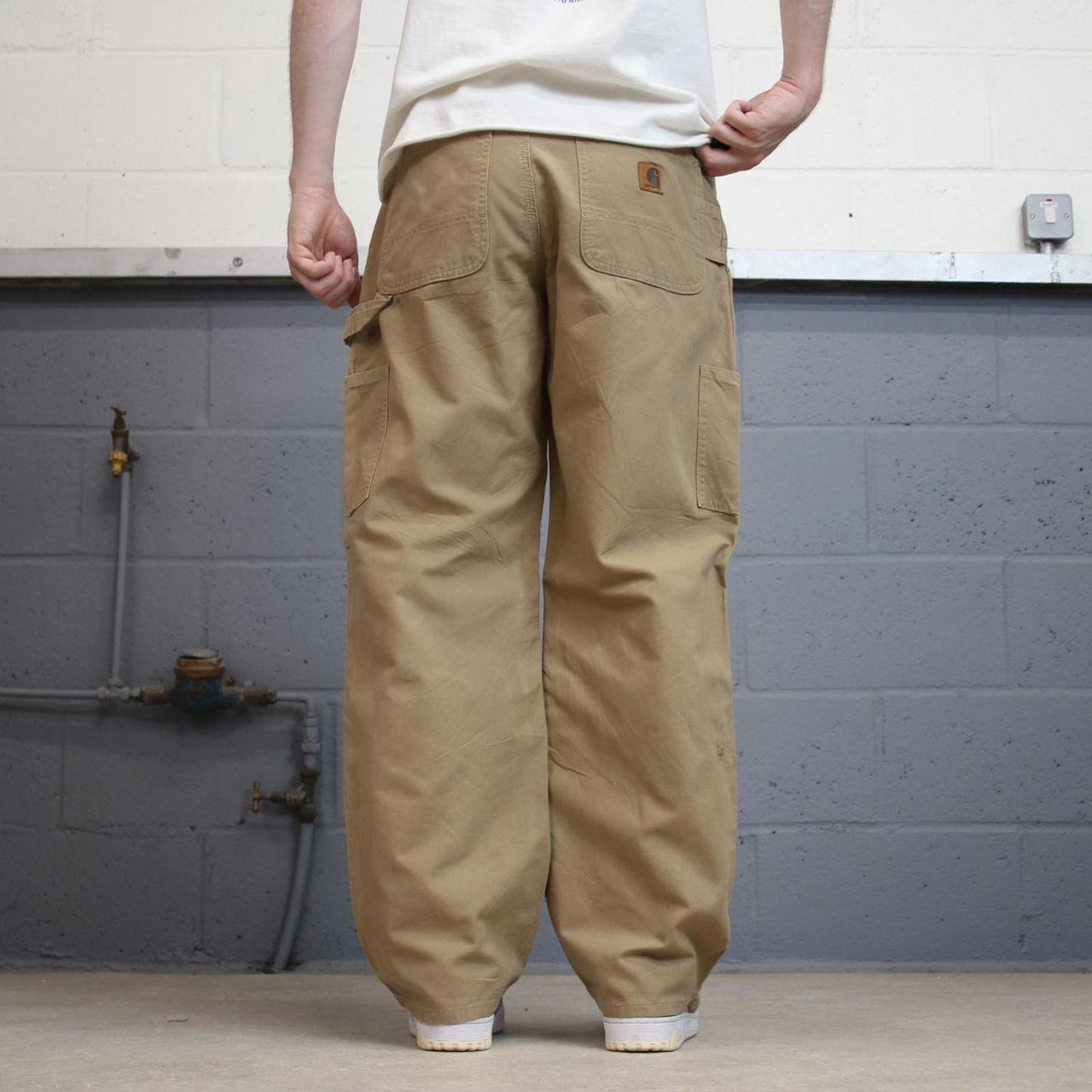 Vintage baggy Carhartt carpenter pants W33L30 90s style loose leg skater cargos