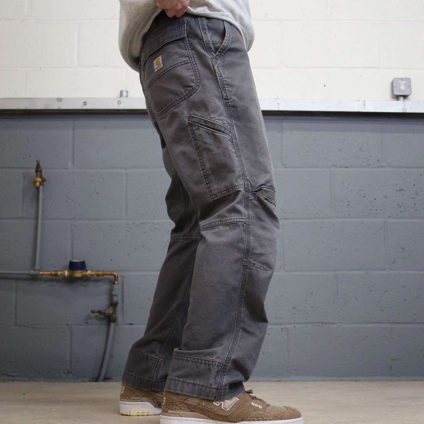 Vintage Carhartt cargo pants grey Loose relaxed fit canvasy skate style workwear cargo pants