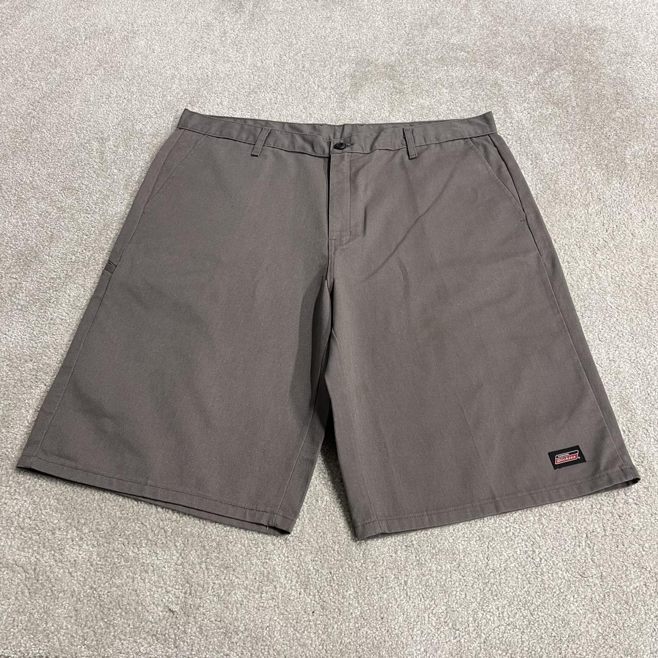 Dickies baggy carpenter chino shorts y2k grey Long skater style surf shorts over knee
