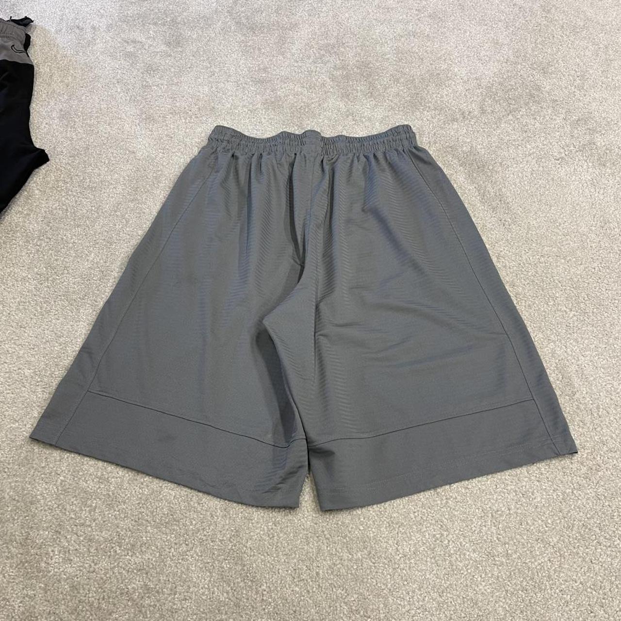Nike sports shorts y2k grey Comfy loose floaty summer gym shorts