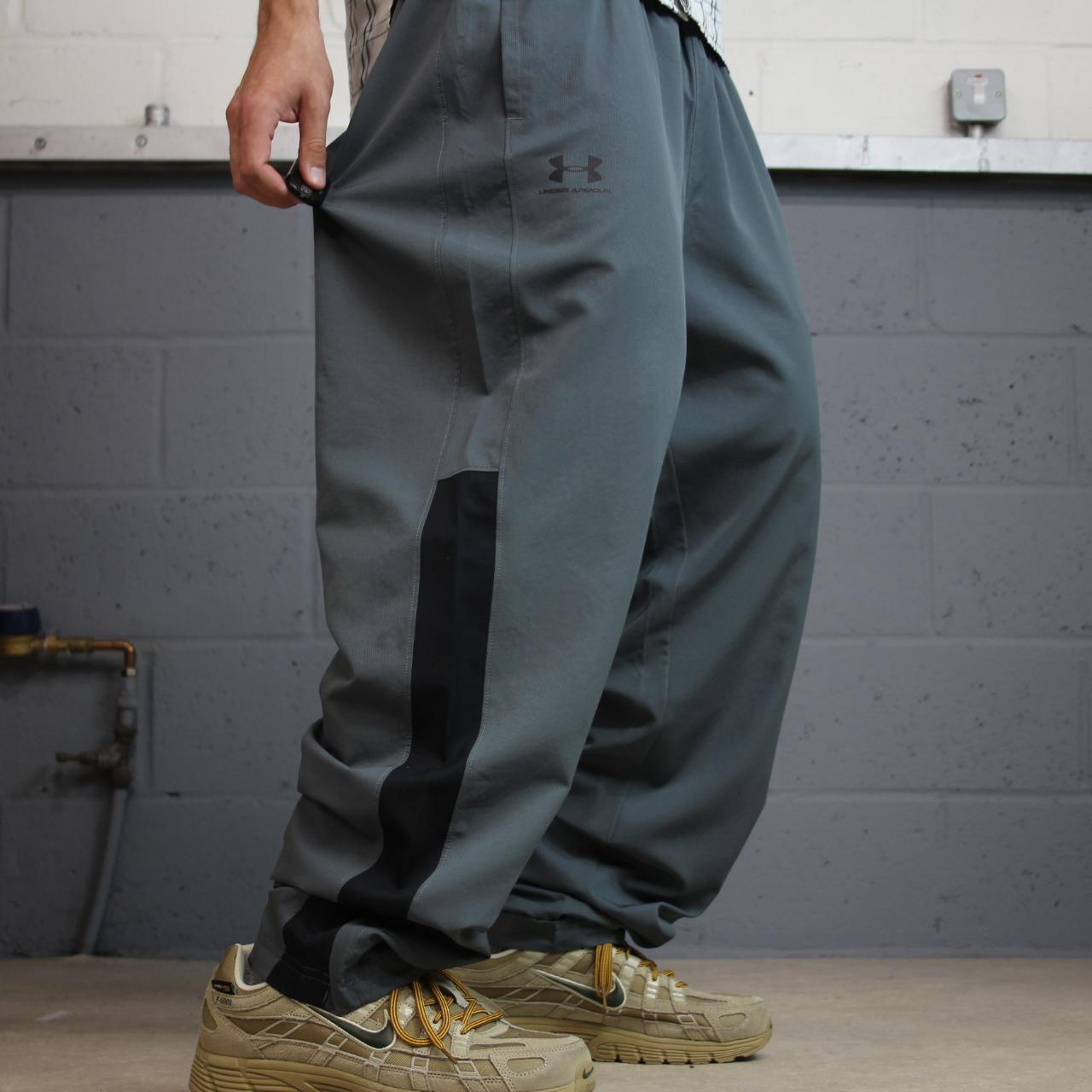 Y2K Under Armour tracksuit bottoms grey Loose lightweight floaty track pants