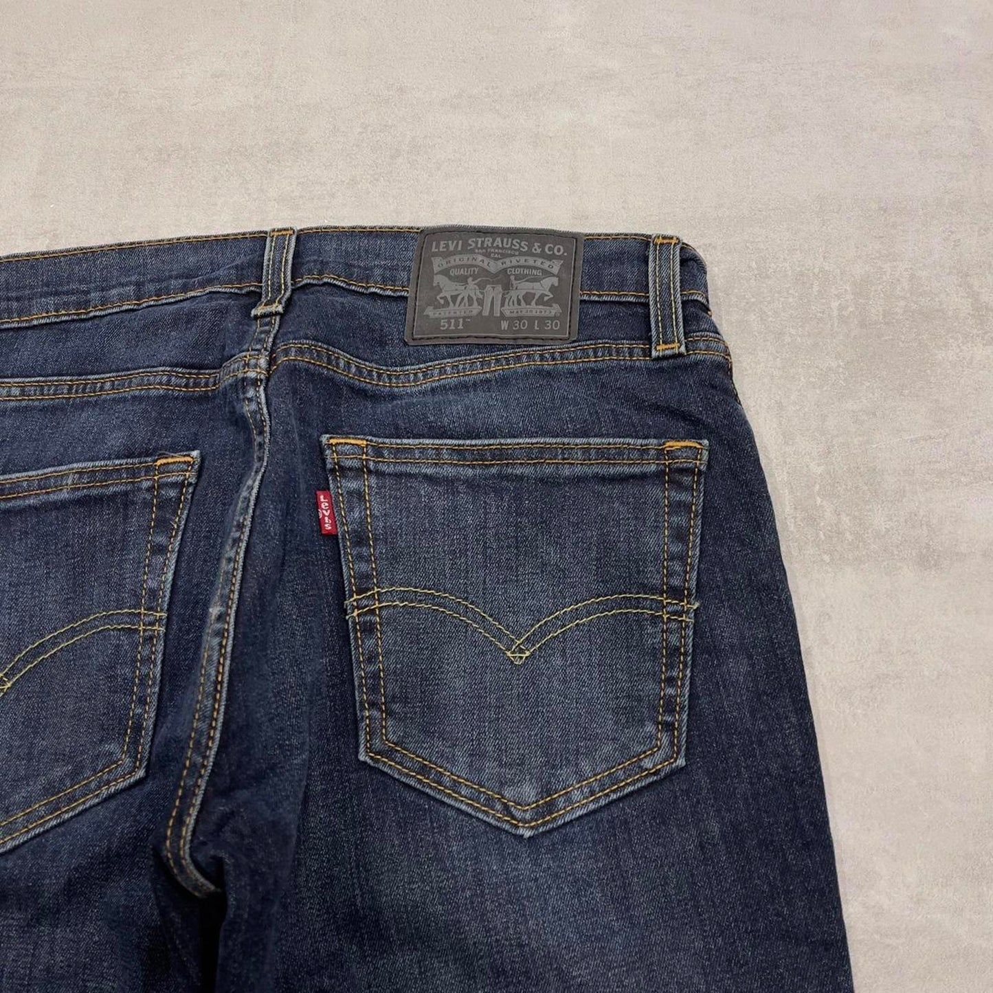 Blue Levi's 511 jeans W30L30 denim skinny jeans red tab logo