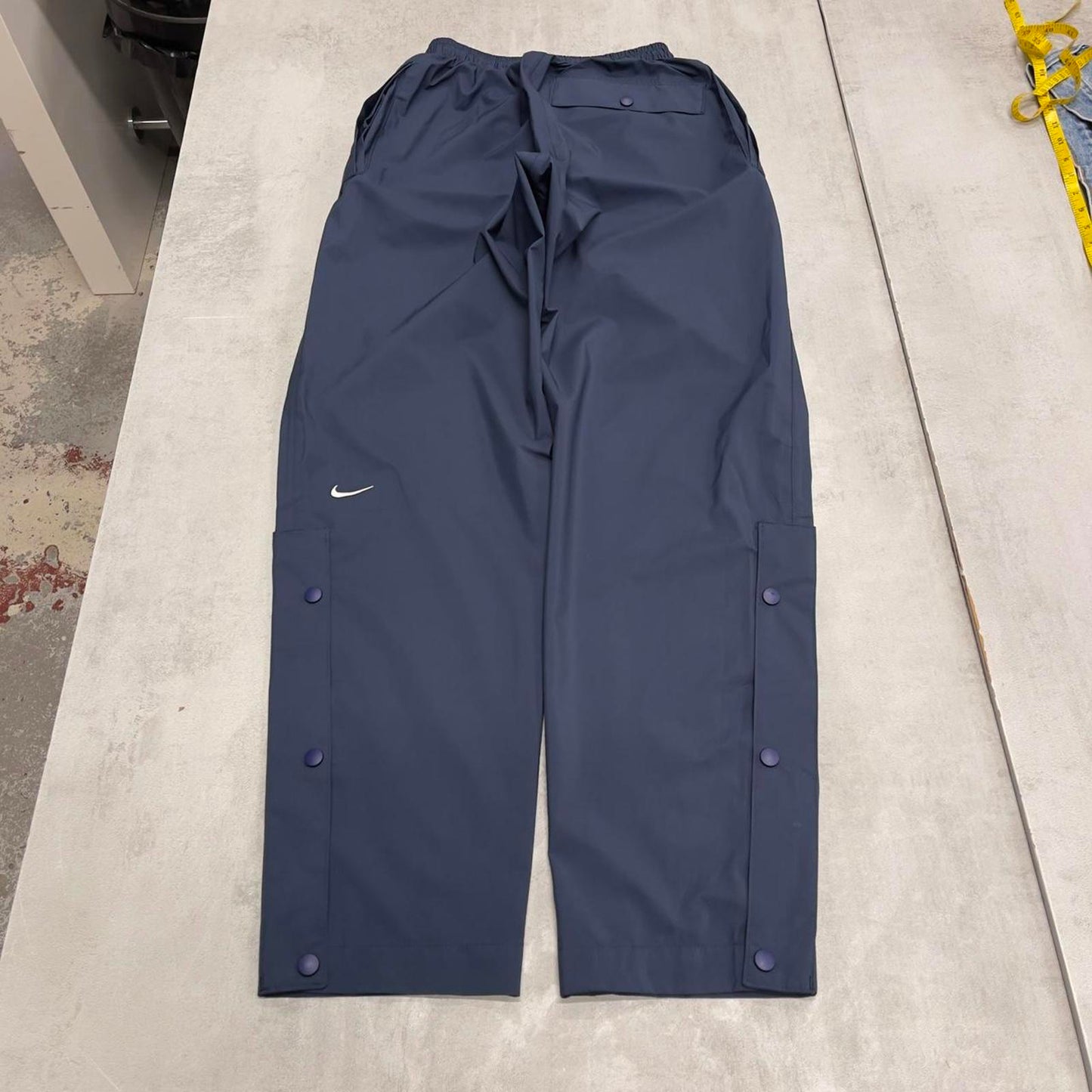 Navy Nike trackies S