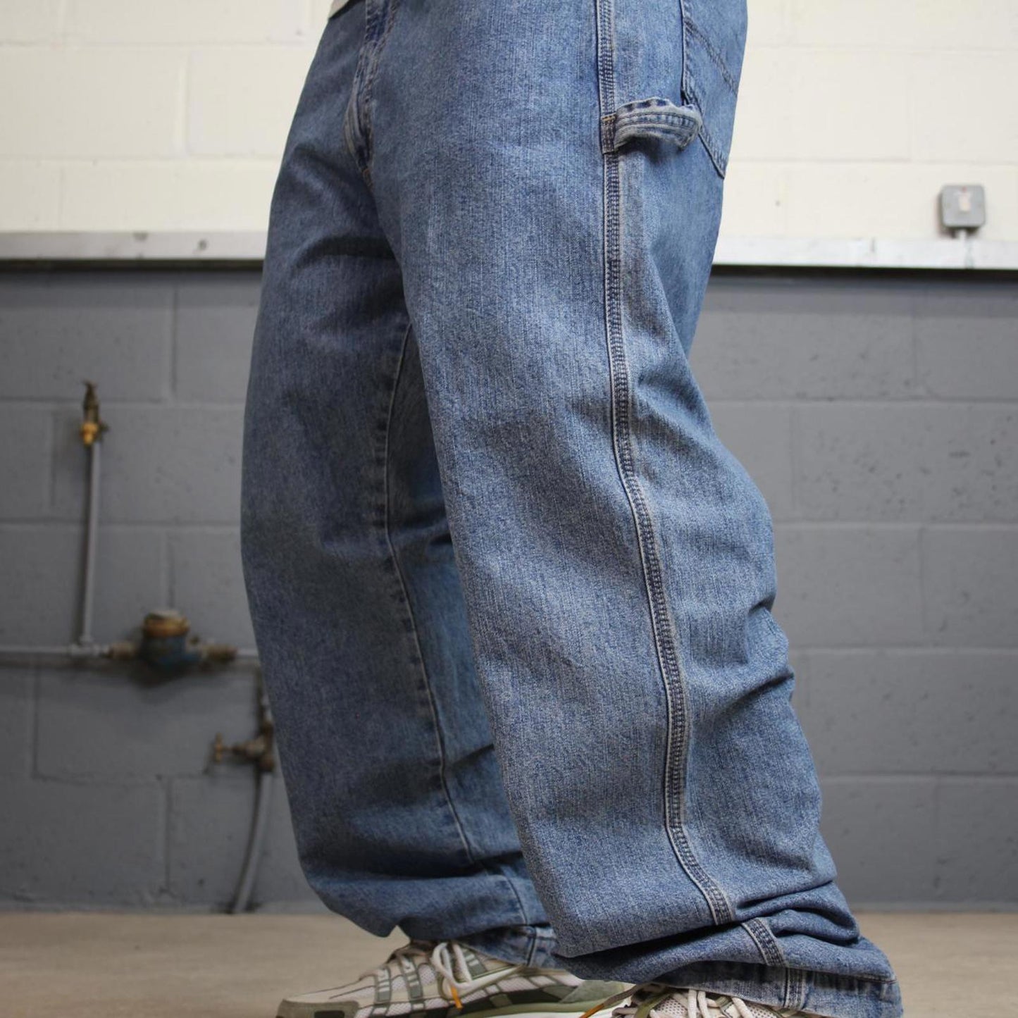 Blue baggy Levis carpenter jeans W38L32 loose wide leg thick denim 90s style cargos