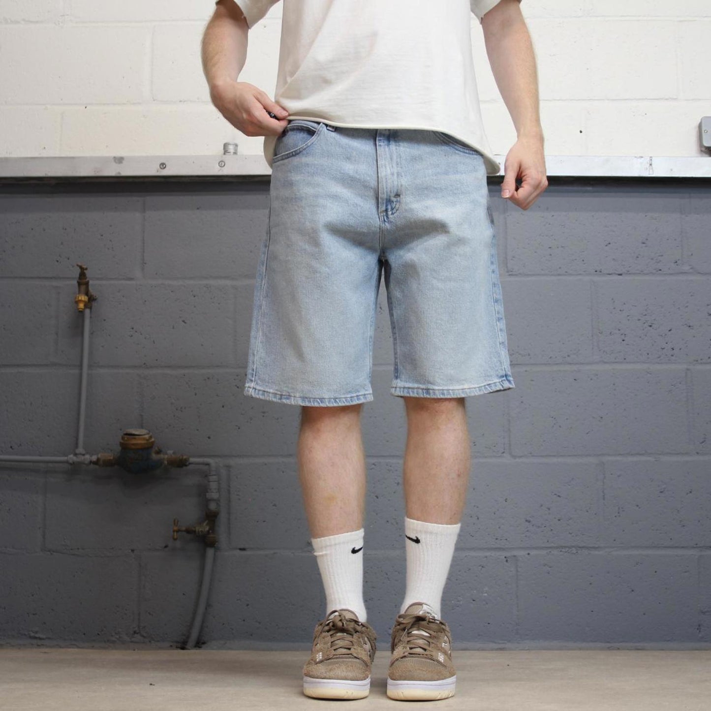 Mens Wrangler jorts W33
