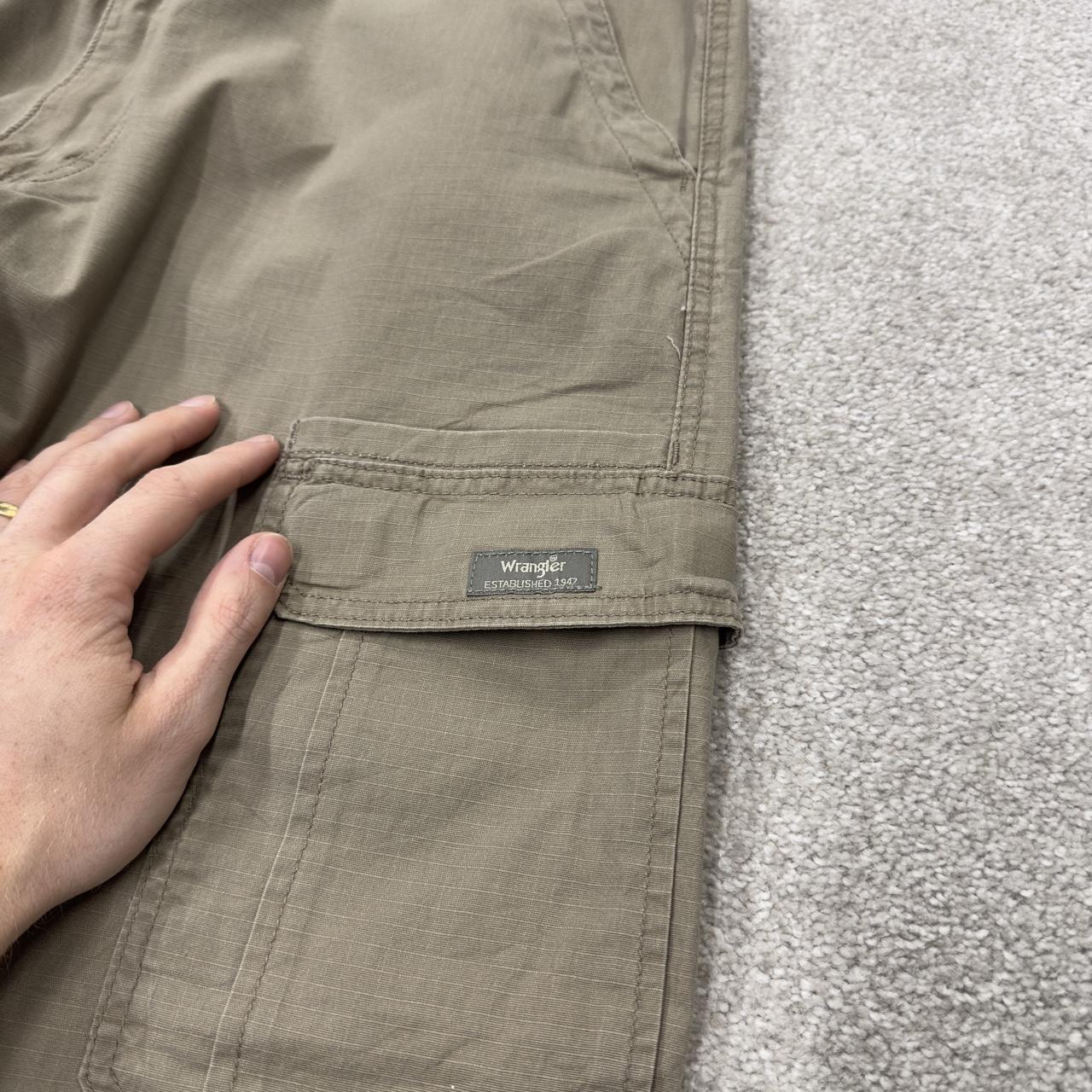 Wrangler cargo pants relaxed y2k khaki Loose straight leg relaxed skater work pants