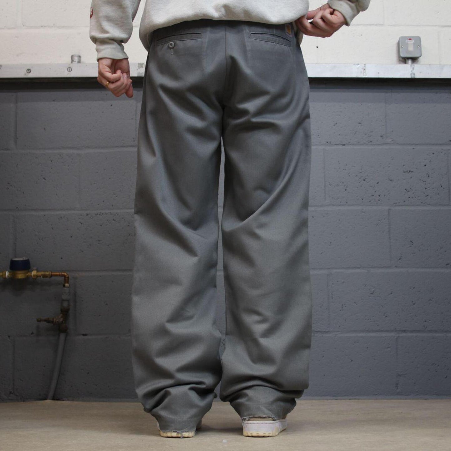 Y2K Carhartt work pants loose grey Loose Master Pant skate style chino trousers