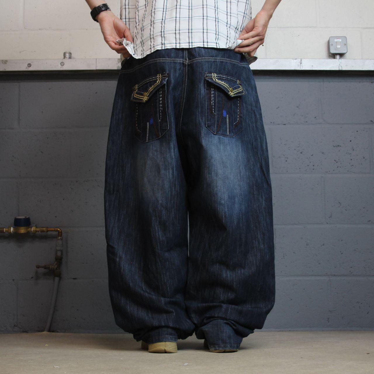 Extra baggy embroidered jeans y2k W48L33 blue Indigo 30 wide leg skater pants, embroidered design