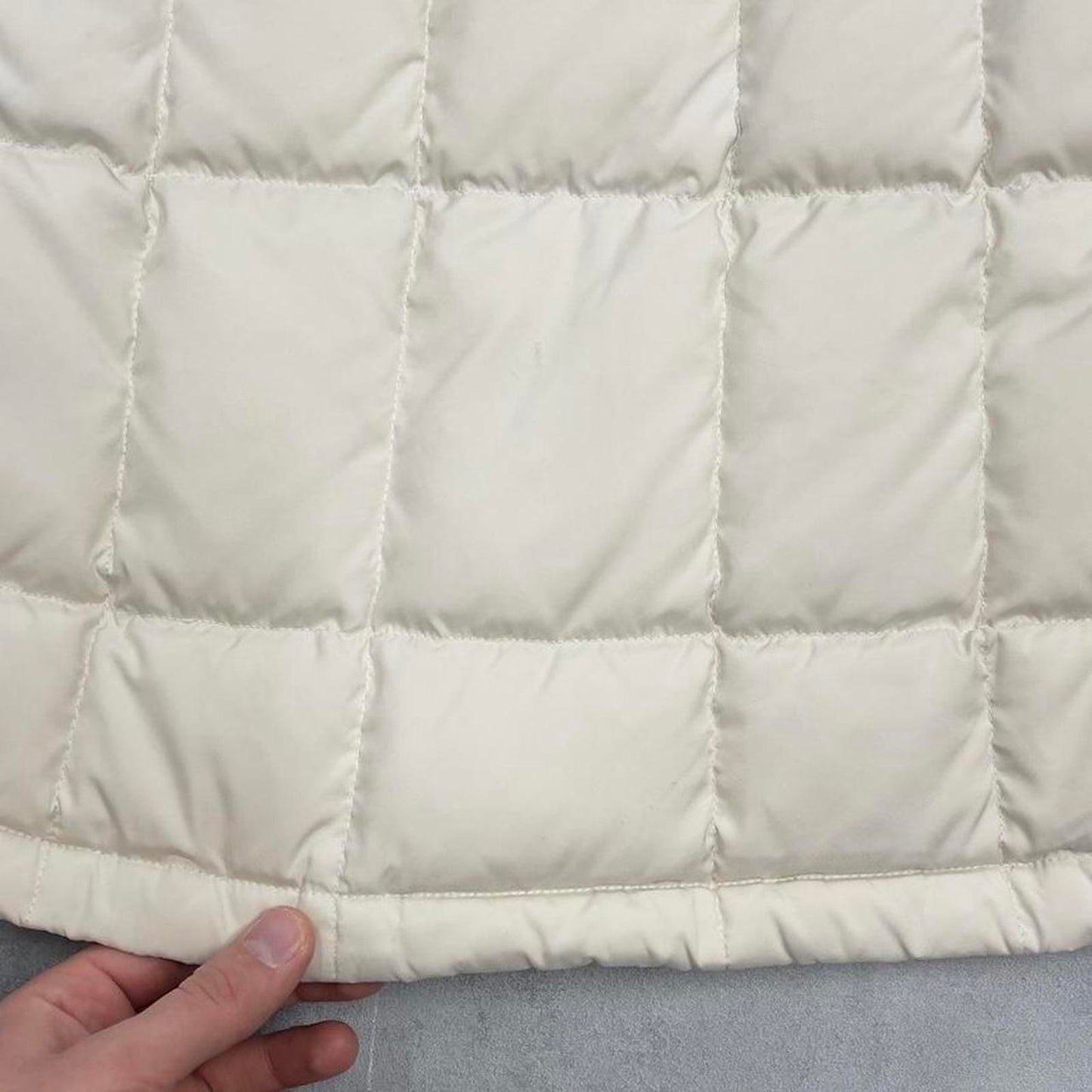 Women's North Face jacket M cream tnf 600 down hooded puffer coat