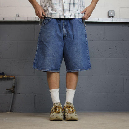 Wrangler baggy denim shorts y2k blue W38 Loose leg skater style casual style jorts