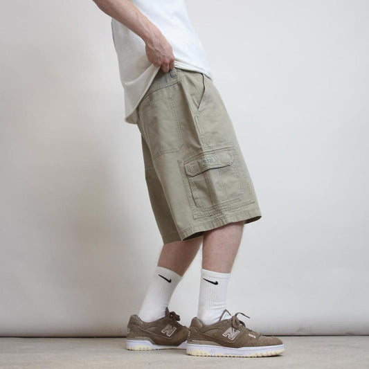 Baggy Wrangler cargo shorts W36