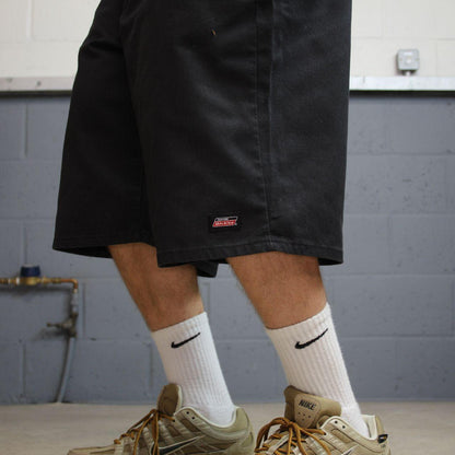 Dickies carpenter shorts loose leg black Twill chino skater style shorts loose cargo