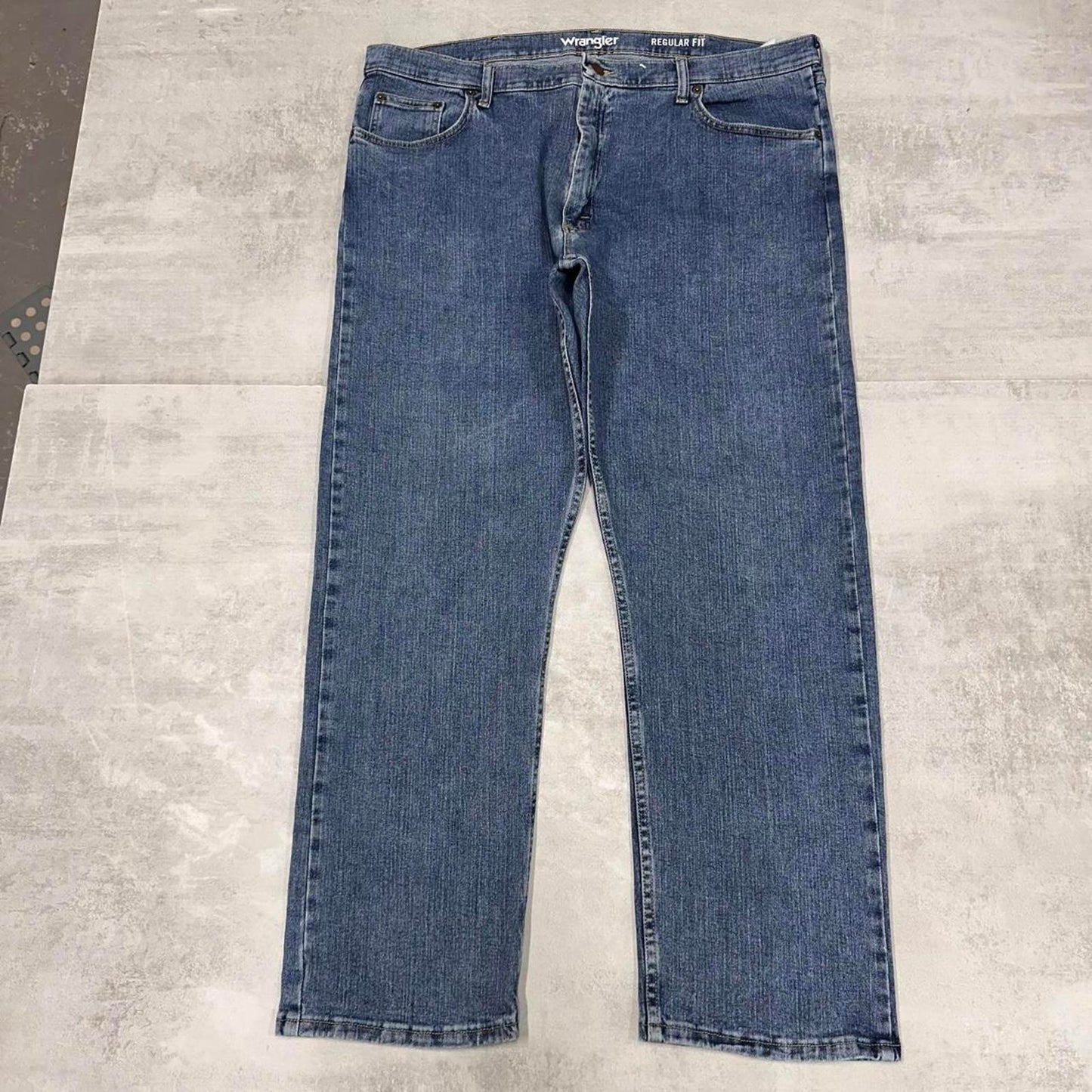 Mens Wrangler jeans W40 L30 blue loose denim skater pants