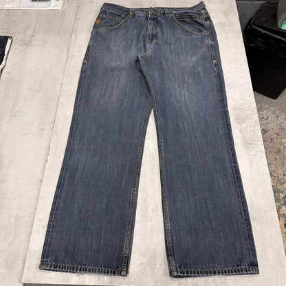 Embroidered Rocawear jeans W38 L32